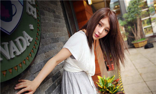 克山想找一个女性生孩子给报酬-｛找个女人生孩子多少钱｝